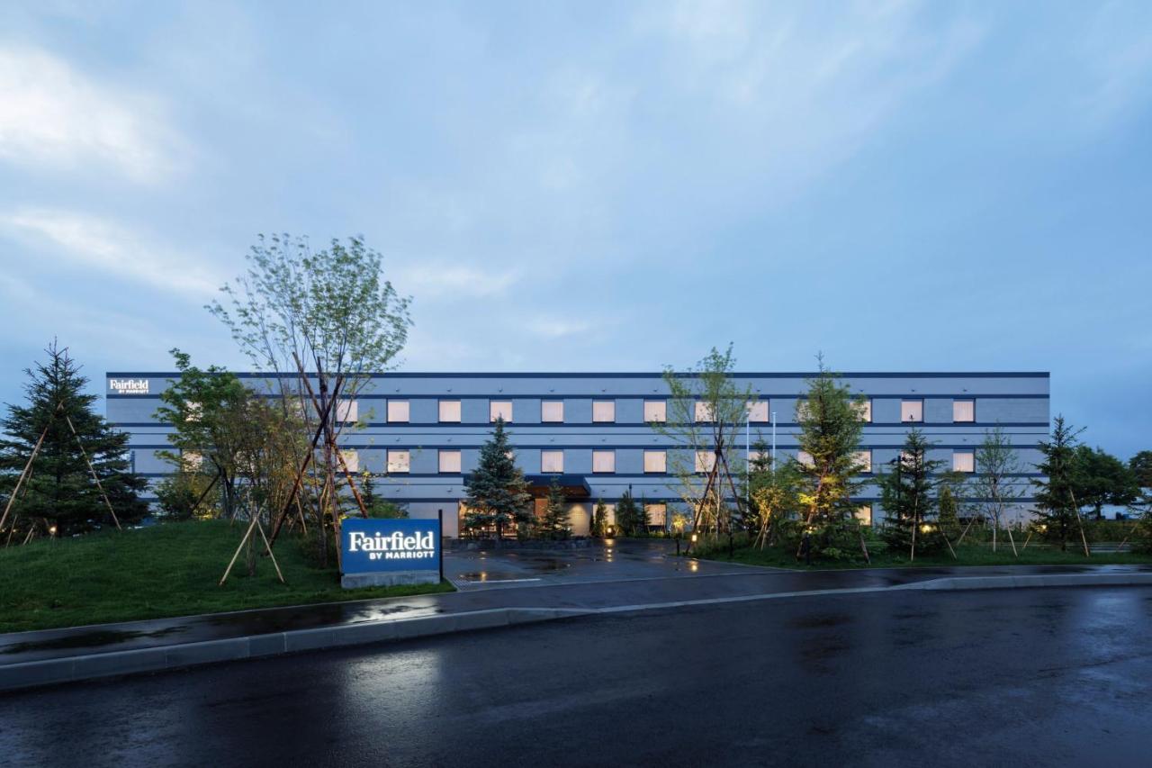 Отель Fairfield By Marriott Hokkaido Naganuma Экстерьер фото