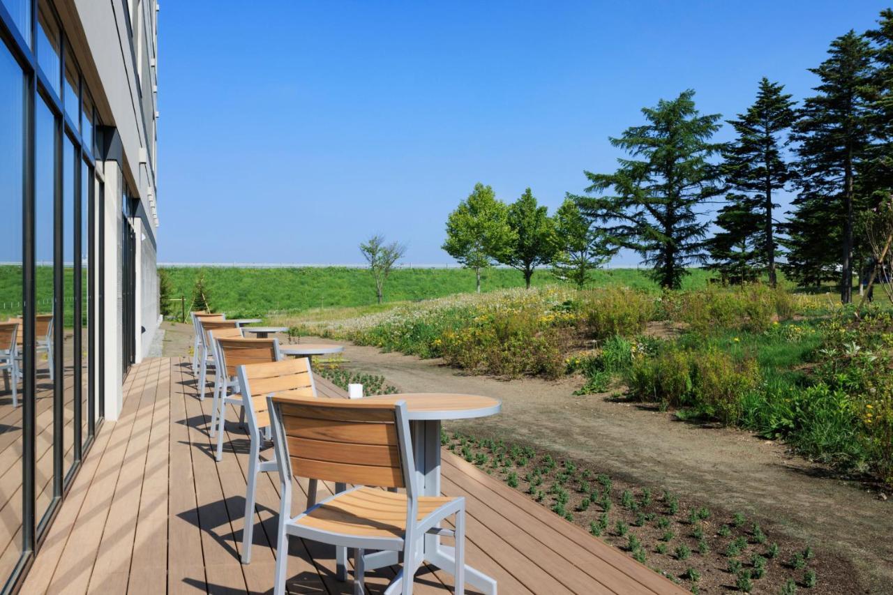 Отель Fairfield By Marriott Hokkaido Naganuma Экстерьер фото