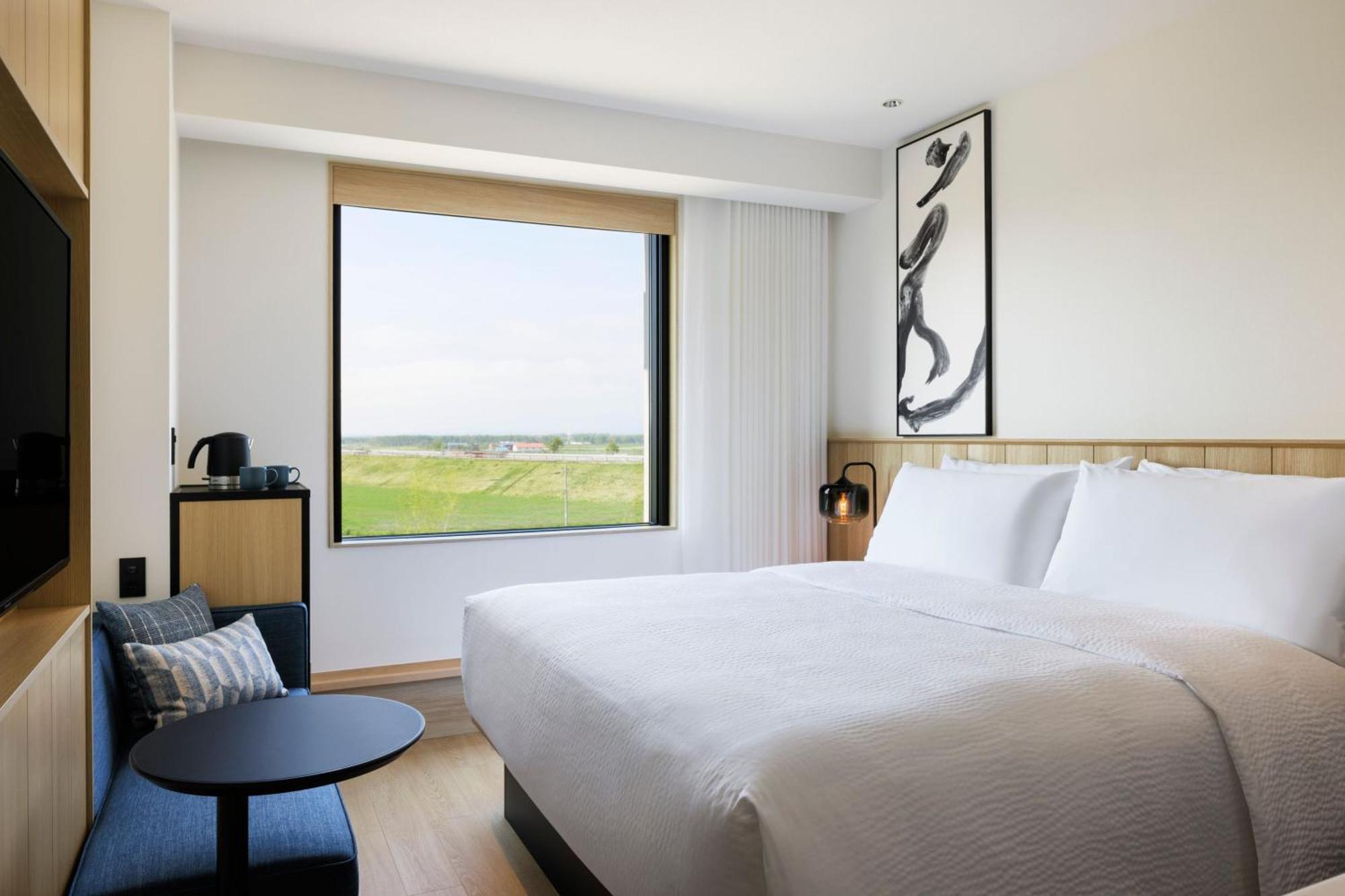 Отель Fairfield By Marriott Hokkaido Naganuma Экстерьер фото